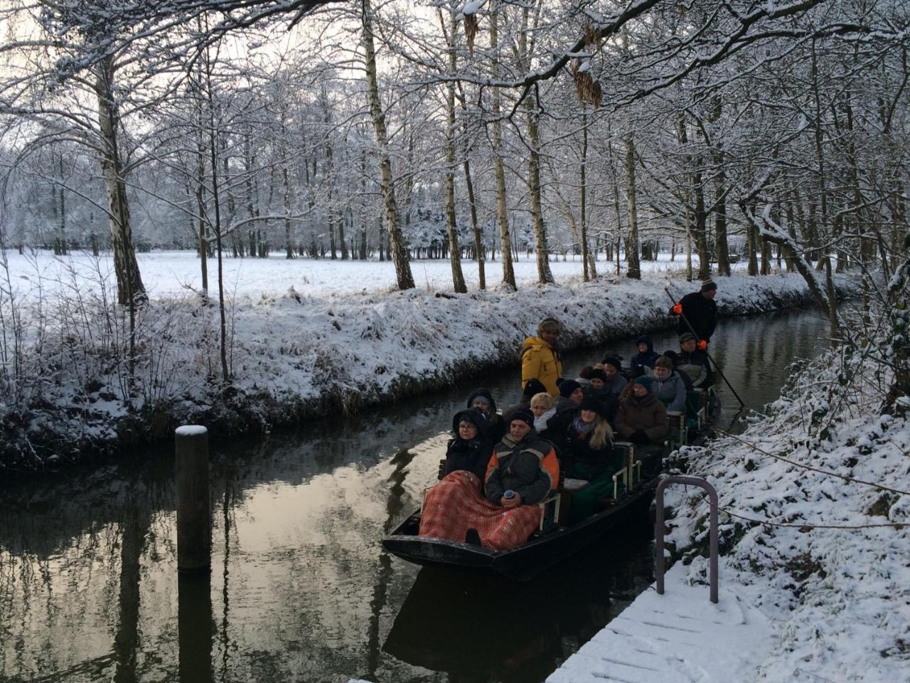 Ferienwohnungen direkt am Wasser Burg  Exterior foto